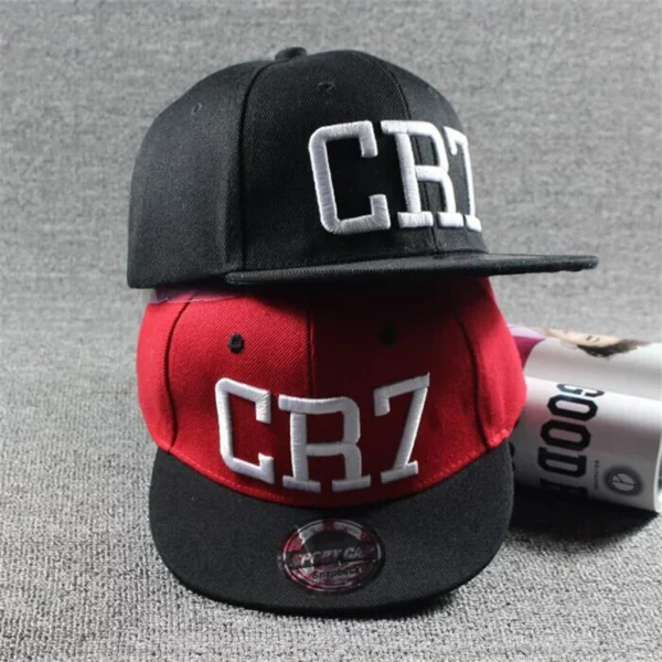 Boné infantil bordado CR7